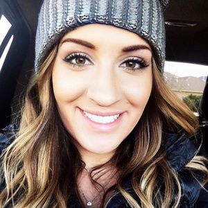 Meet your Posher, Kasey